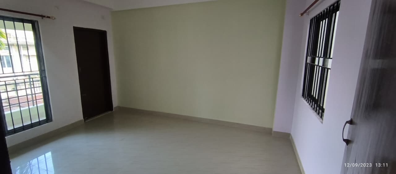 Unfurnished 3bhk in Kahilipara Main Road, Jatia, Kahilipara, Guwahati, Assam, India for Rent